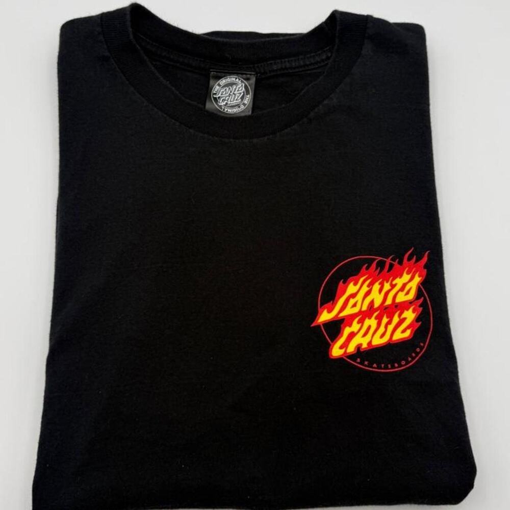 Santa Cruz black and flame logo shirt size medium. Fits like a small